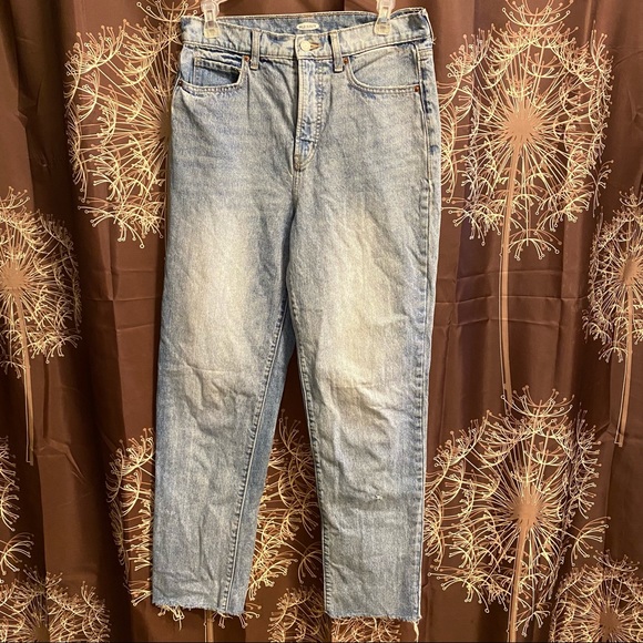 Old Navy Denim - OLD NAVY Lola Boyfriend Jeans 8 tall Long frayed distressed